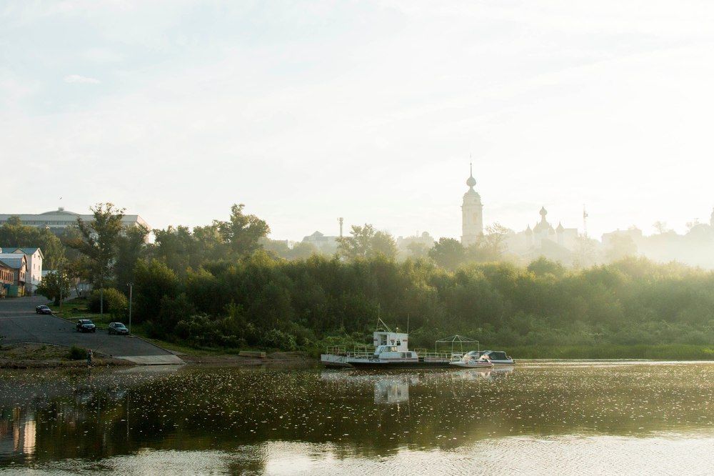 Утром на реке