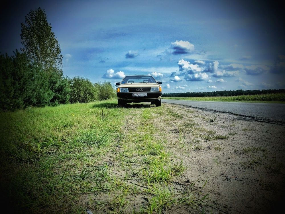 На обочине...