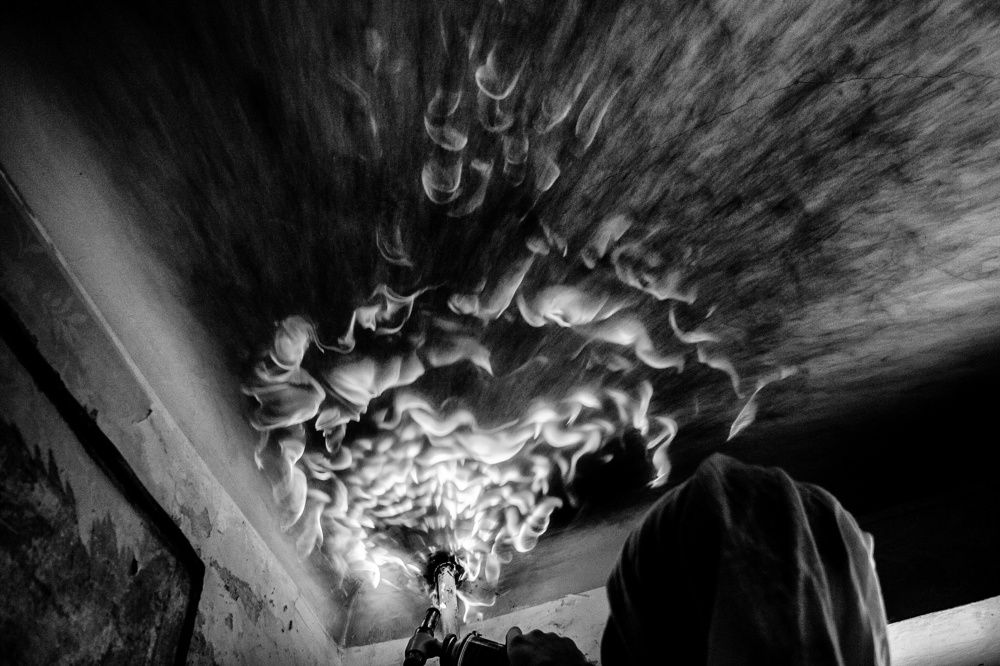 Пламя под потолком