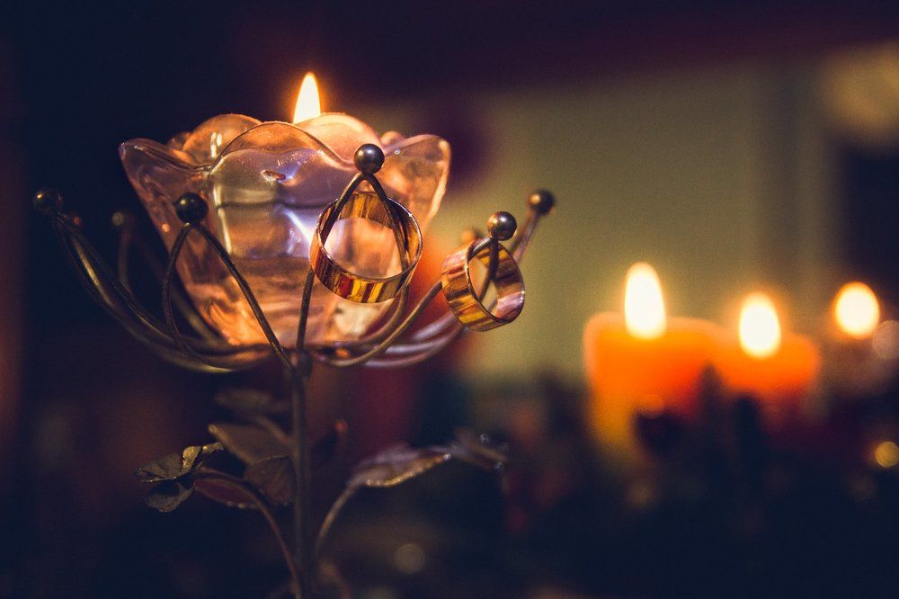 Кольца, свечи, праздник