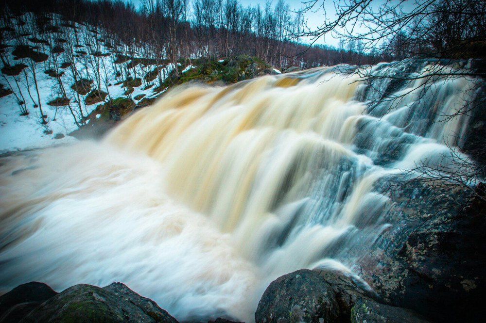 Водопад на реке Лавна.