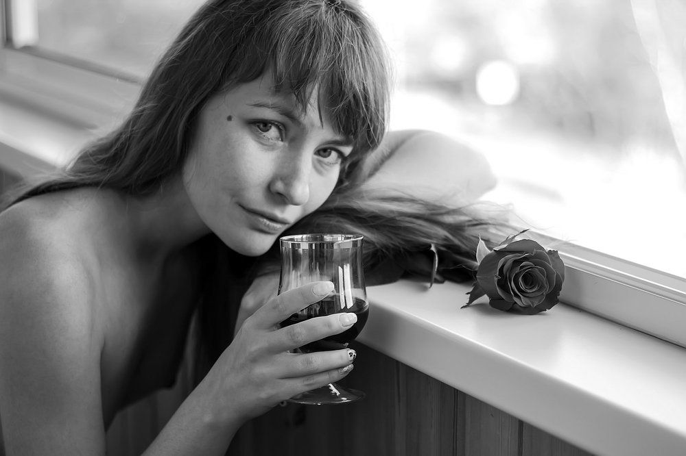 Глаза, вино и роза