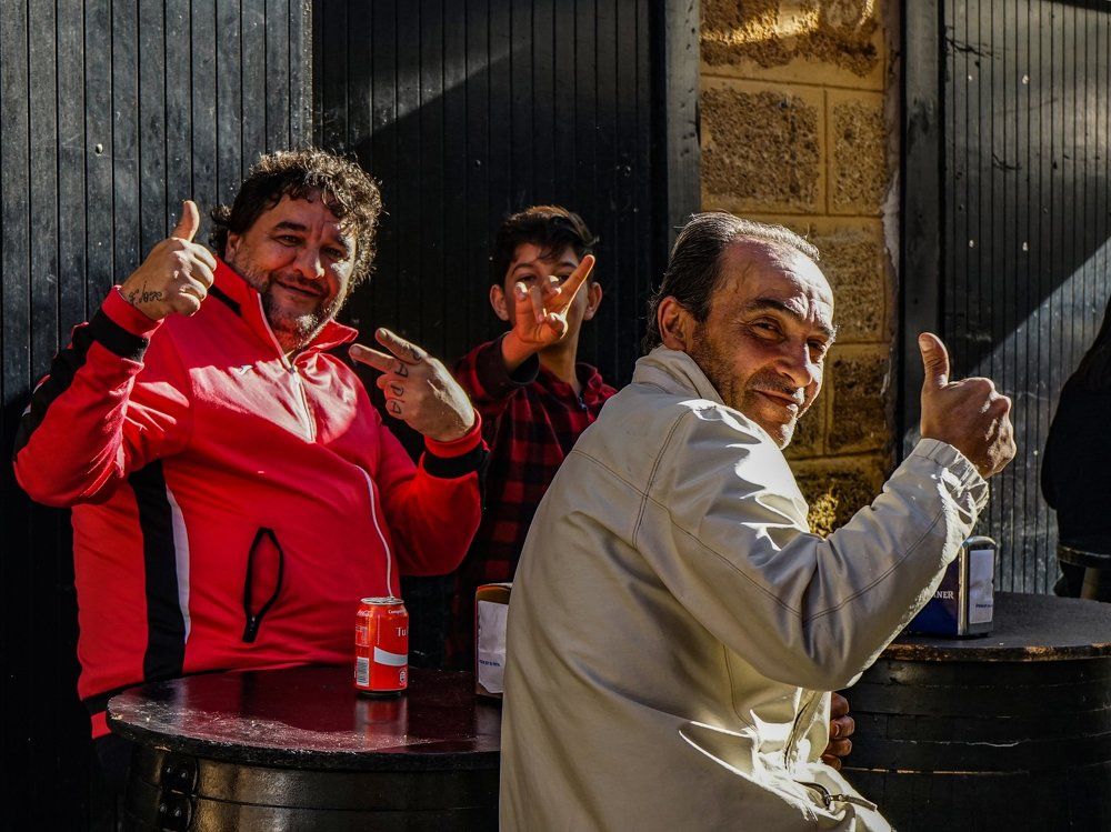 Кадис. Рыбаки на отдыхе.