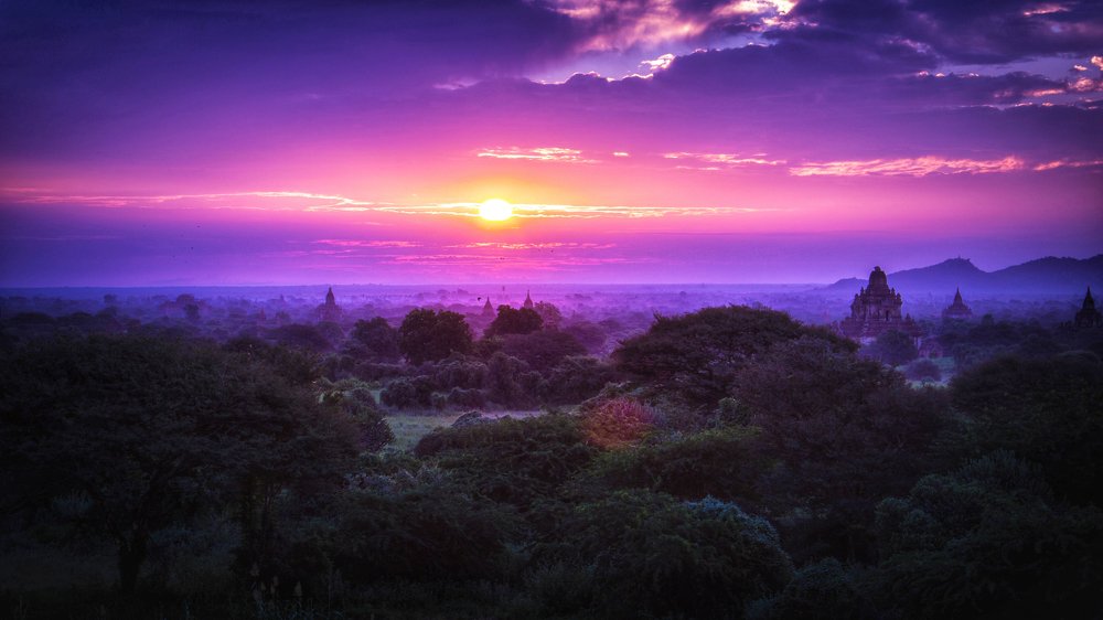 Beautiful Sun Rise at Old Bagan, Myanmar