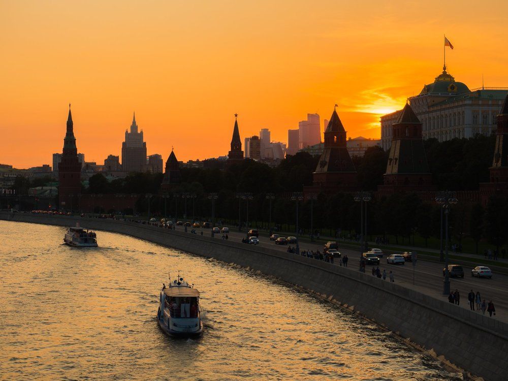 Москва вечером