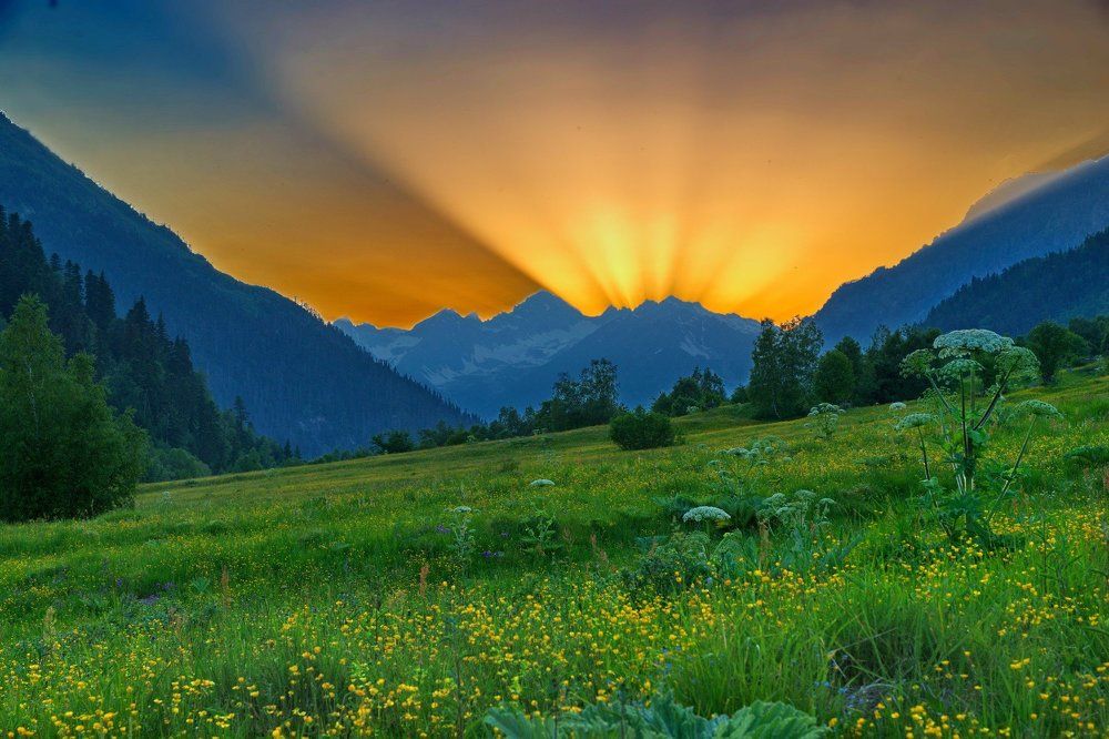 Последние лучи уходящего дня