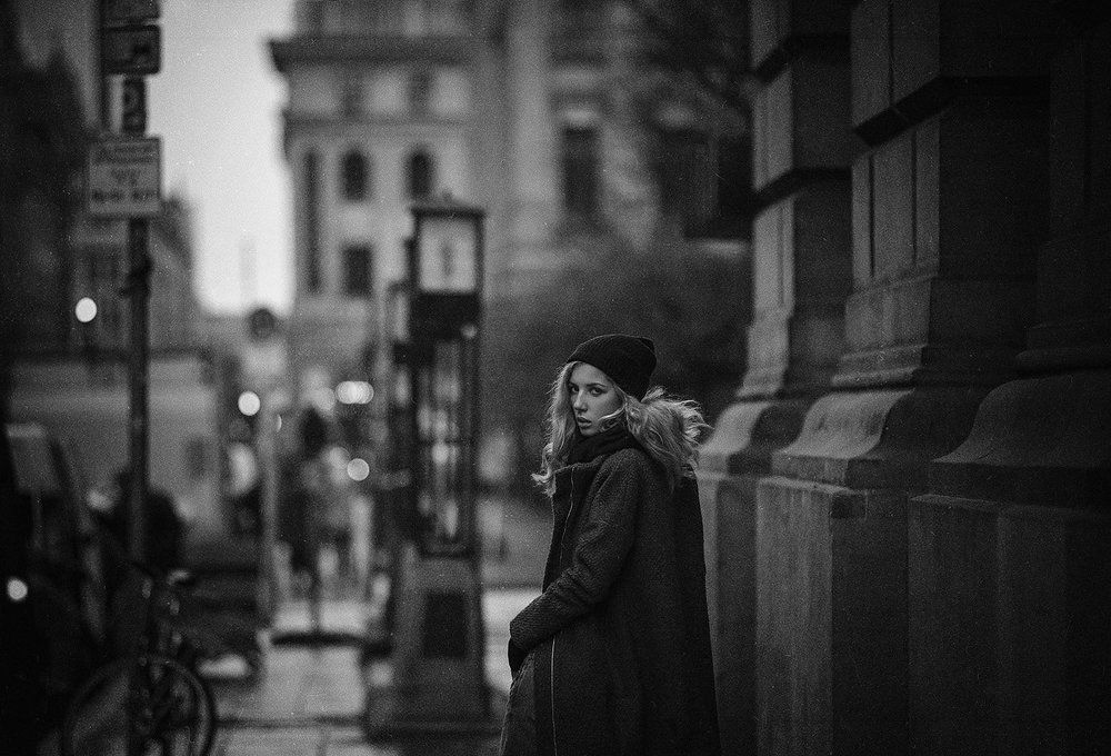 Ты обернулась посмотреть...