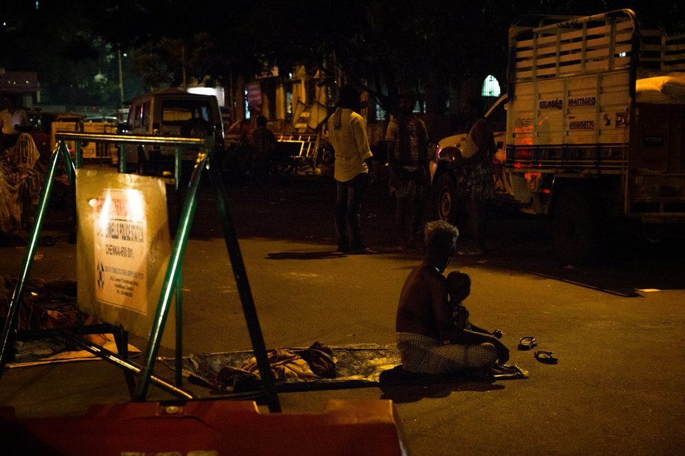 Жизнь  людей. Подготовка ко сну.