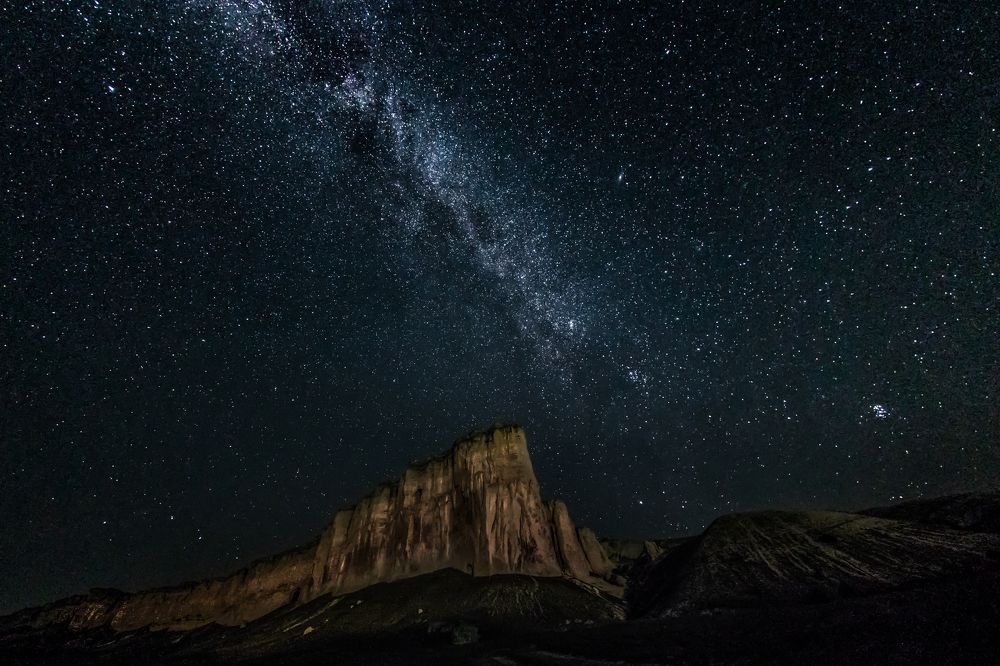 Млечный путь над Белой скалой