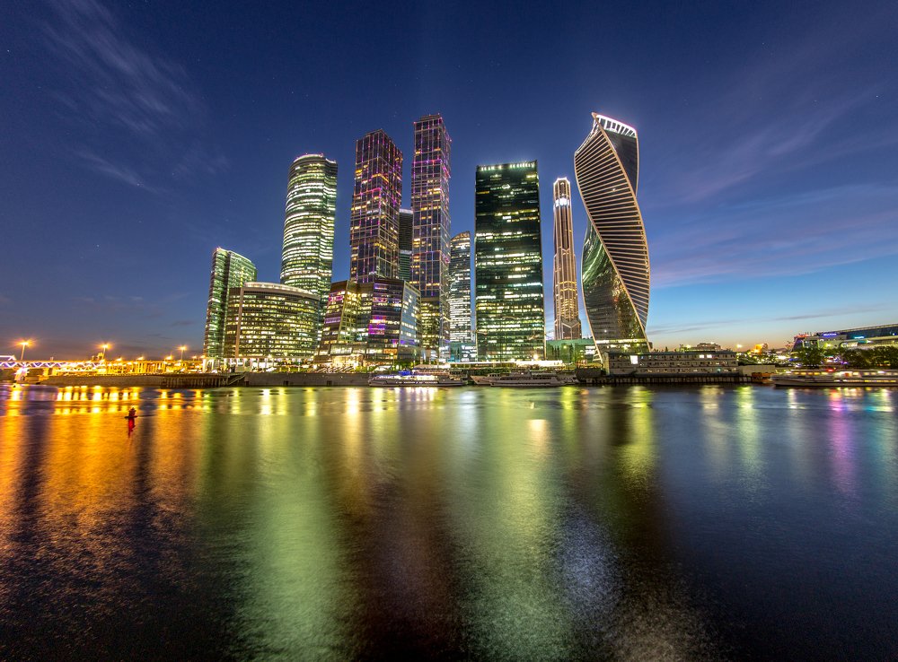 огни ночного города