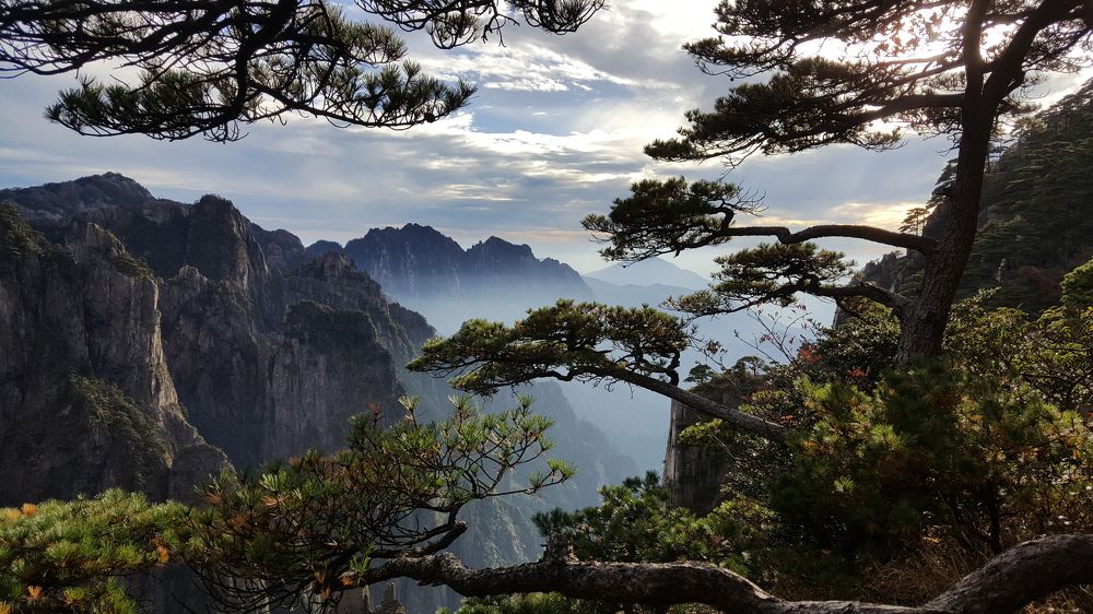 Горы Хуаншань