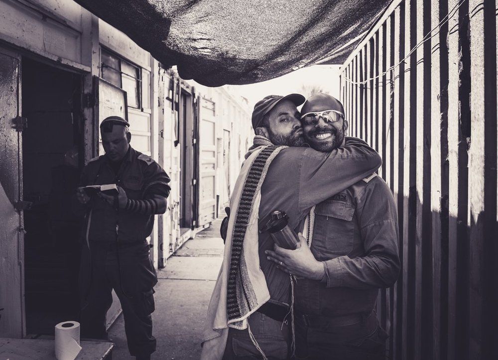 Утро , день, ночь (военная база Цеалим)