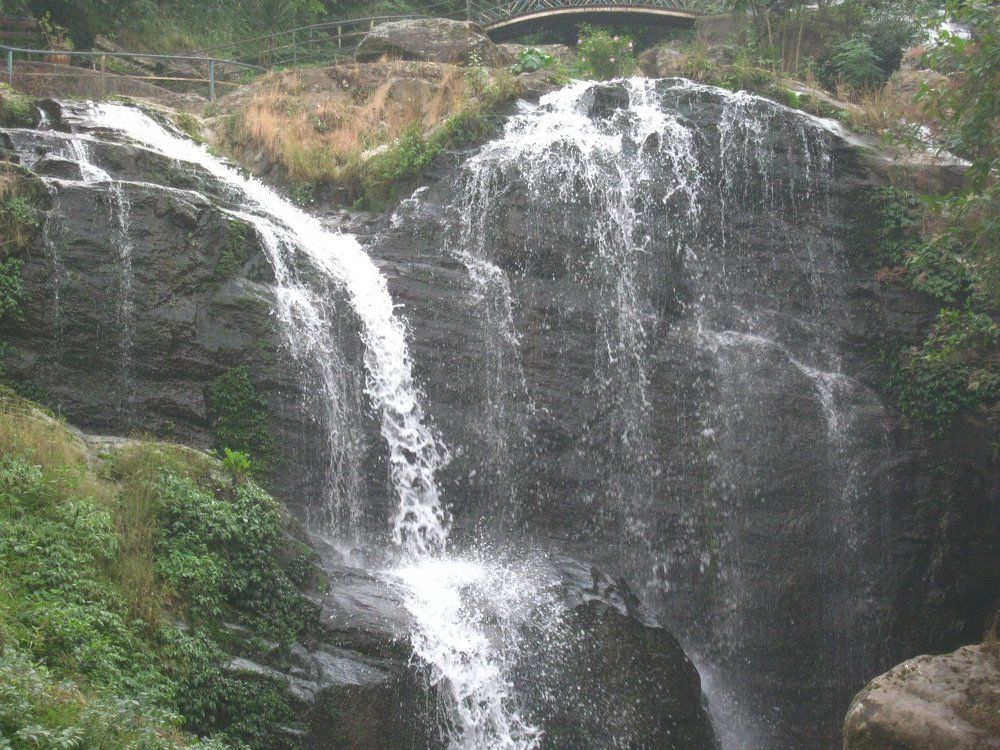 water fallas
