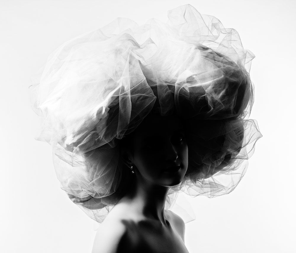 Большая белая шляпа 1.