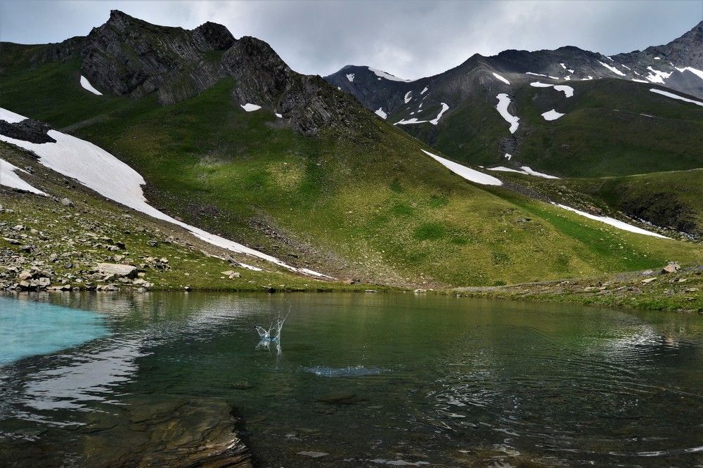 Высокогорное озеро