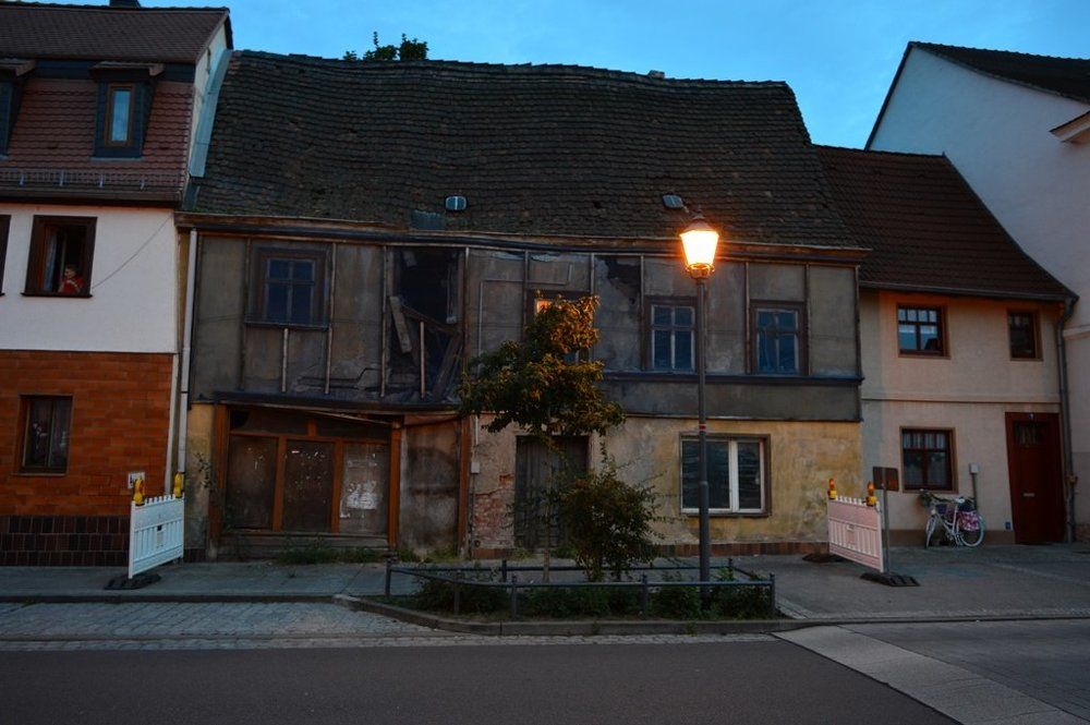 Из цикла "ФОНАРИ"