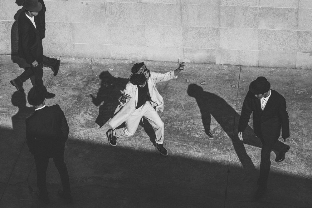 Бежать от...