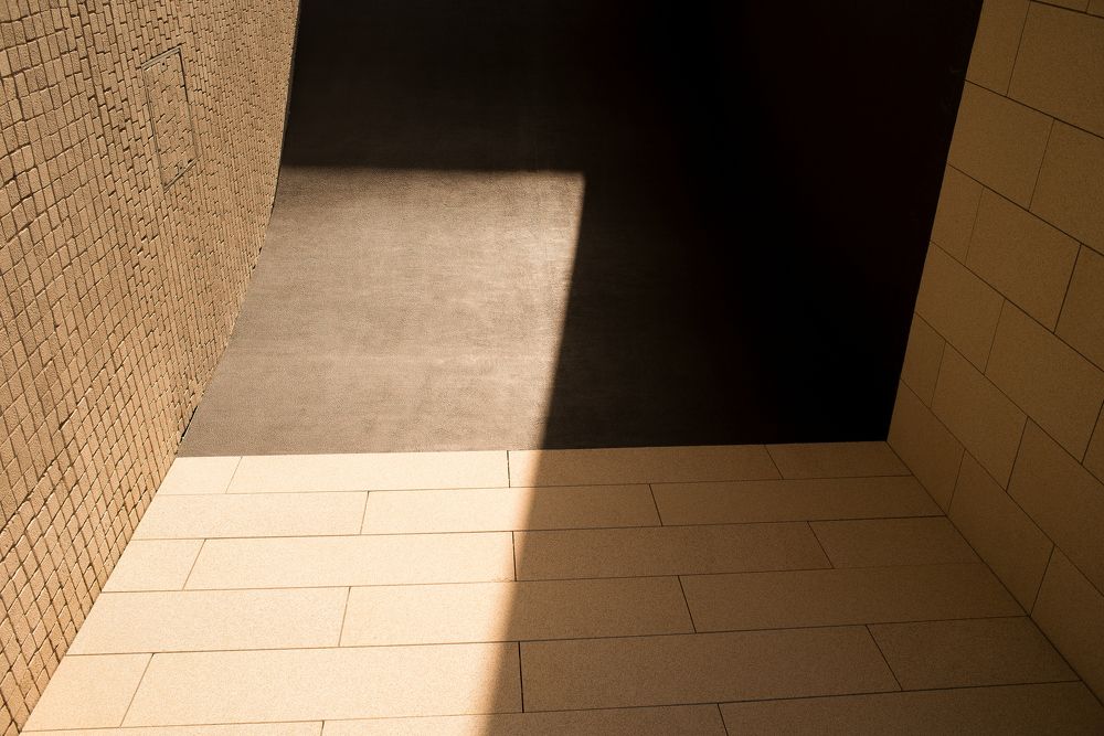 Солнце и Камень