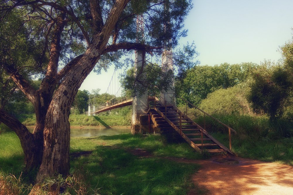 Берег левый - берег правый