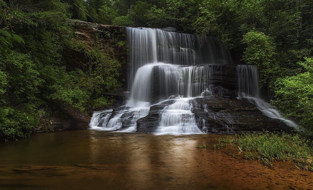 Водопад на ручье Водопадов (Falls Creek Falls)