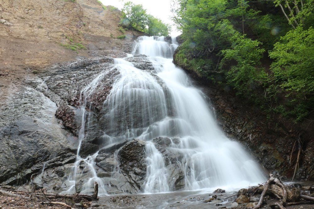 Угледарский водопад.Сахалин