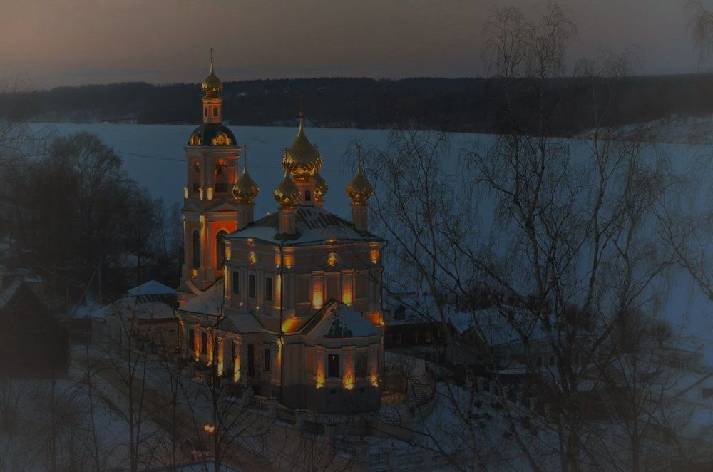 Плес вечерний...