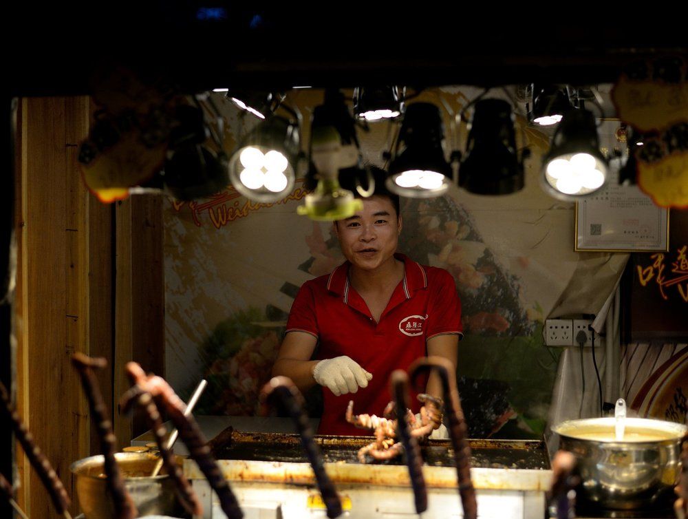 Продавец Seafood, Санья