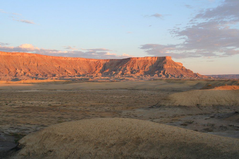 Рассвет у горы Эллен. Штат Юта.