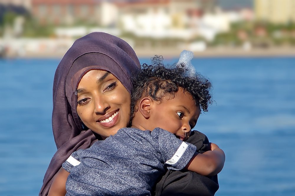 ТЕМНОКОЖАЯ МАДОННА