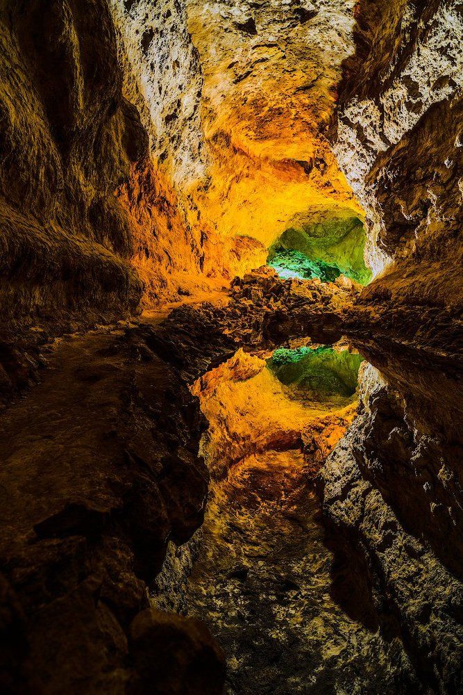 Зелёная пещера