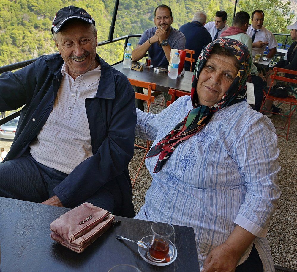 ЖИЛИ  БЫЛИ  ДЕД  ДА  БАБКА .