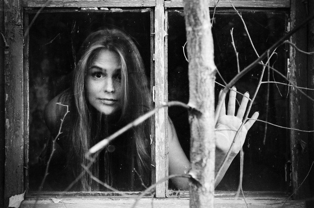 Тревожное настроение.