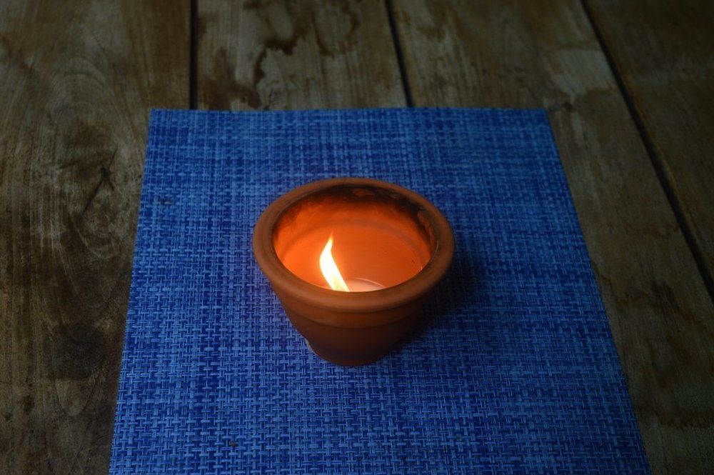 Натюрморт со свечой