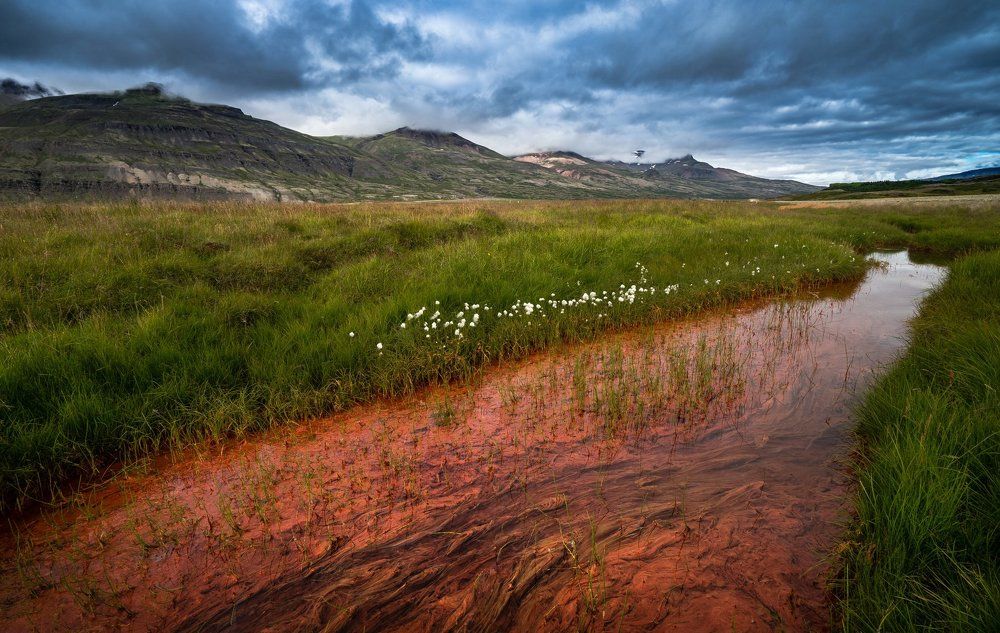 Красная река
