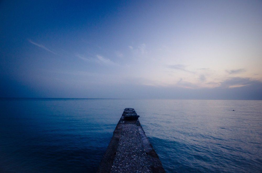 Две стороны