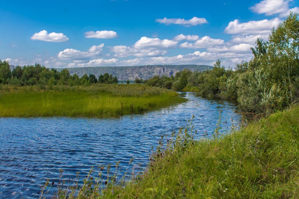 Протока на острове