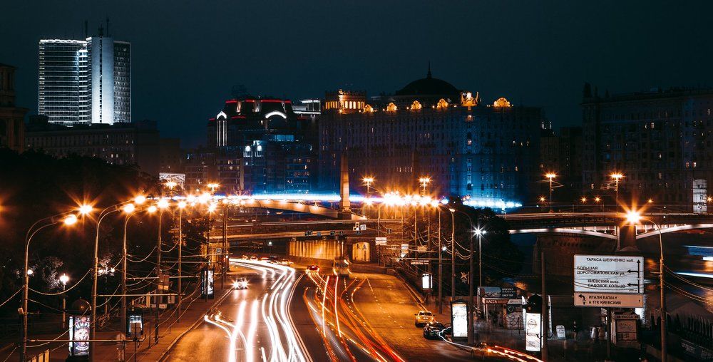 Вечер в Москве