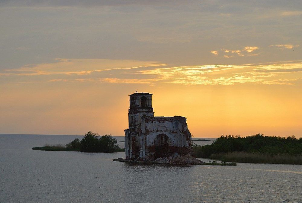 Руины рукотворного моря