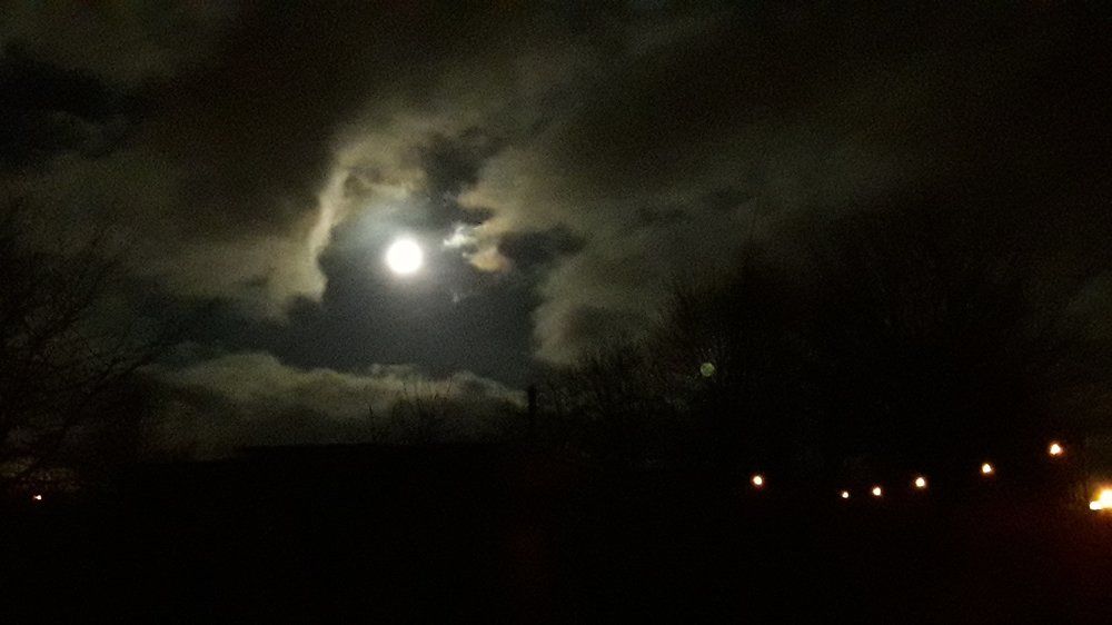 полная луна