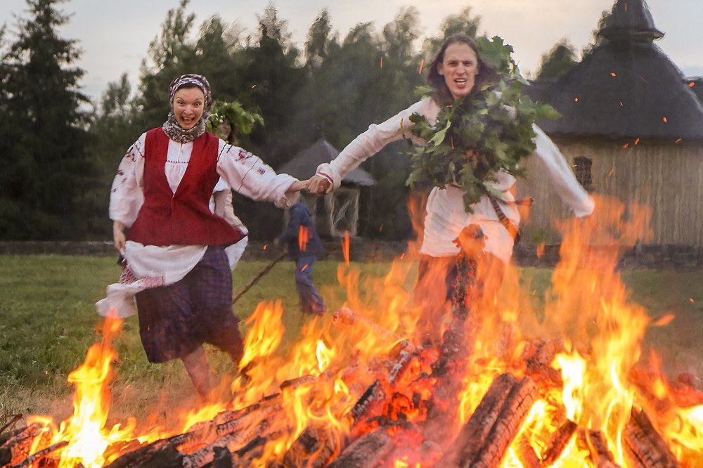 Купальский костёр