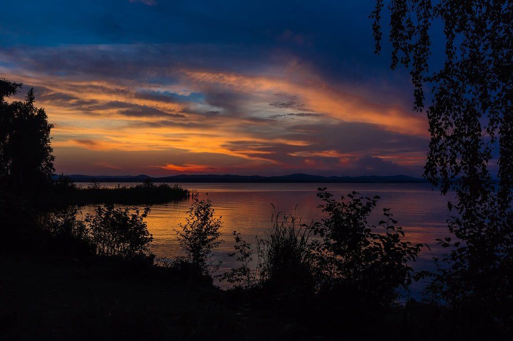 Август, закат на озере Увильды