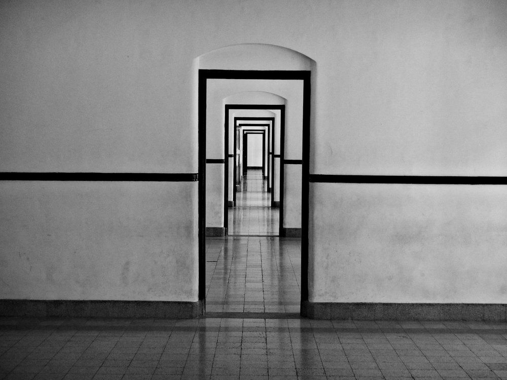 100 Doors