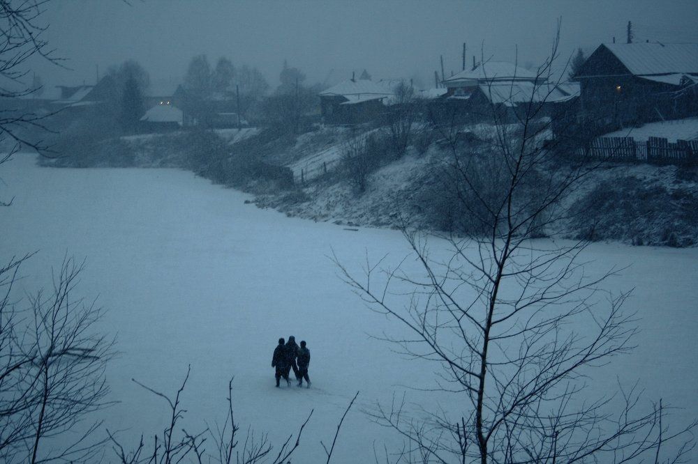 Три товарища.