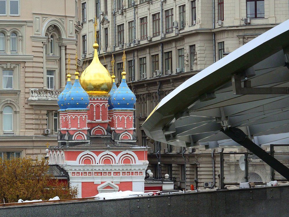 Московское время