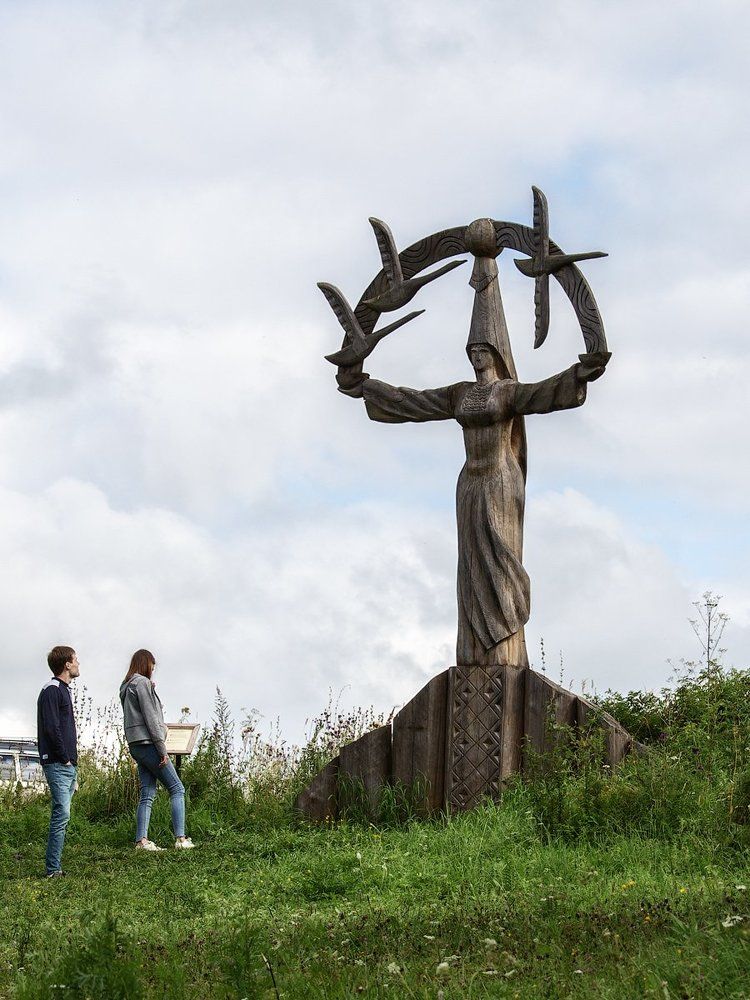 Удмуртская деревянная скульптура