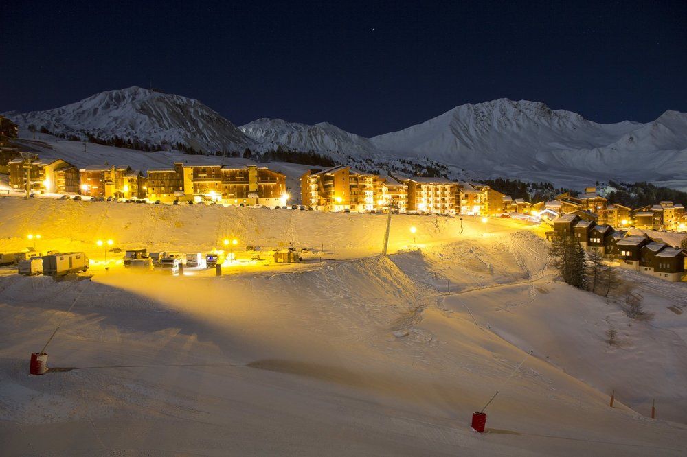 А из нашего окна