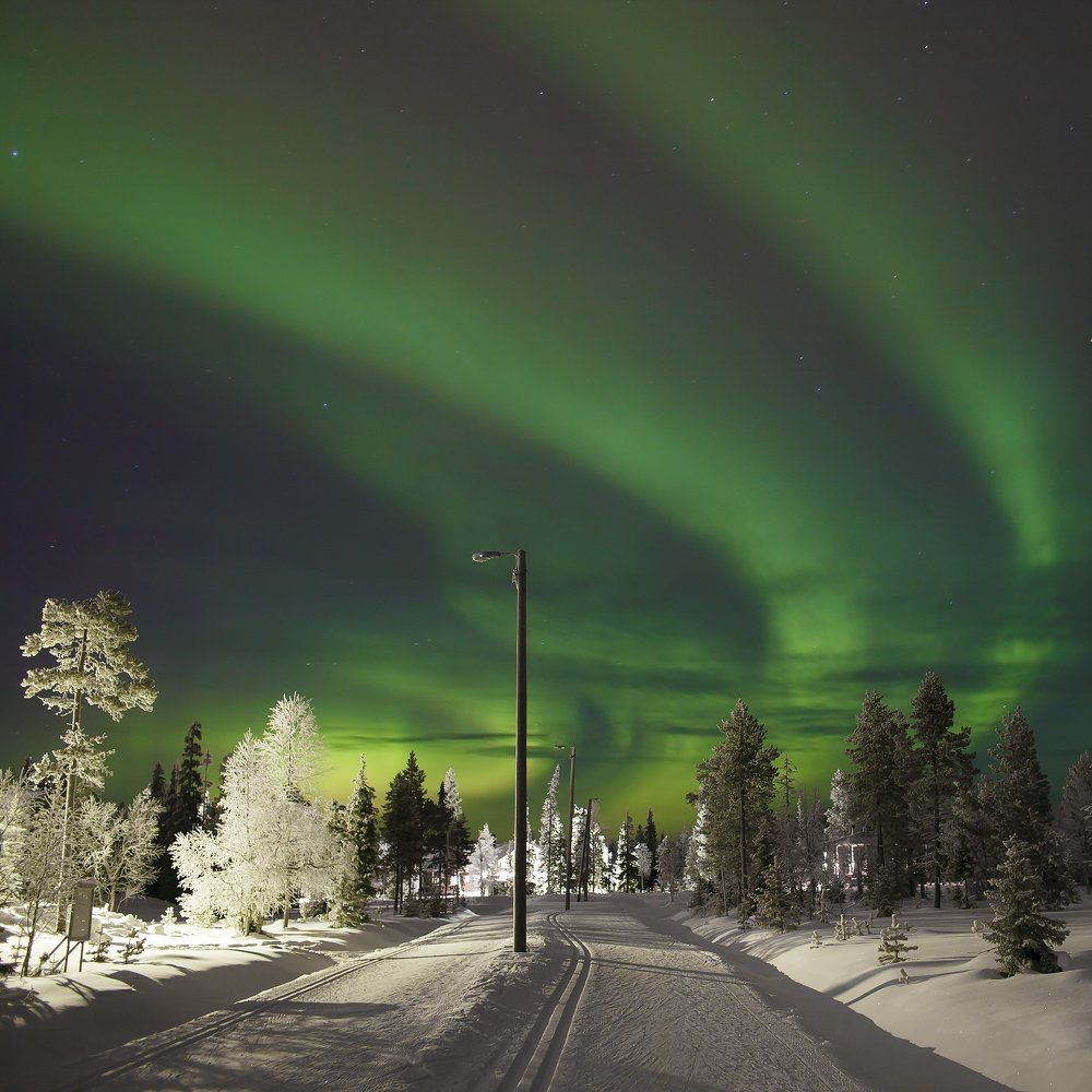 Про ночь и сияние