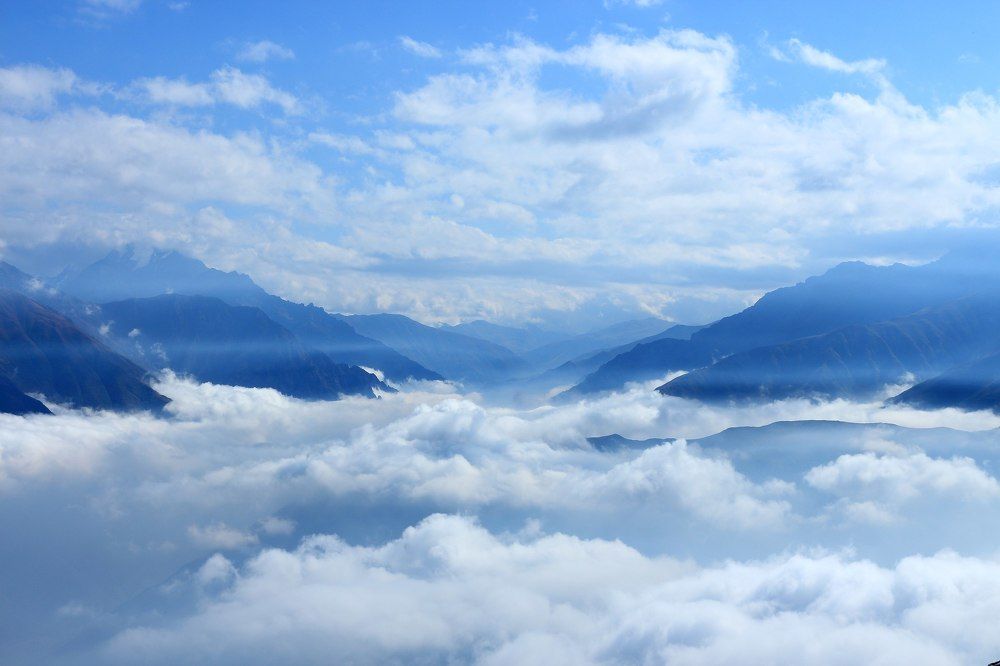 Путь в облачную даль.