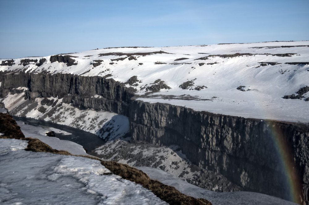 Радуга на снегу