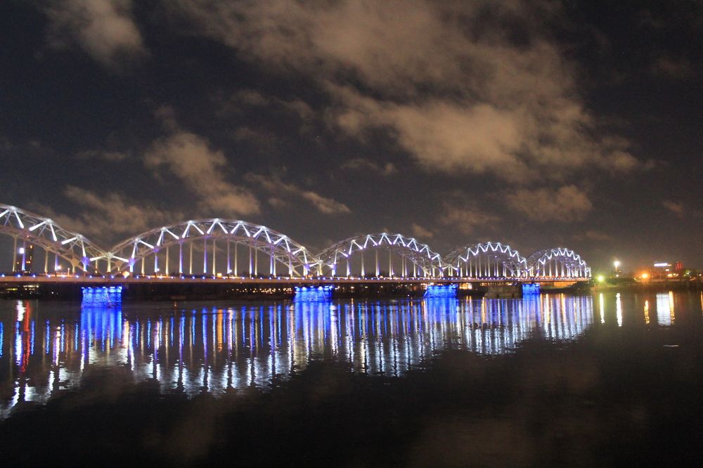 Zeleznodoroznij most